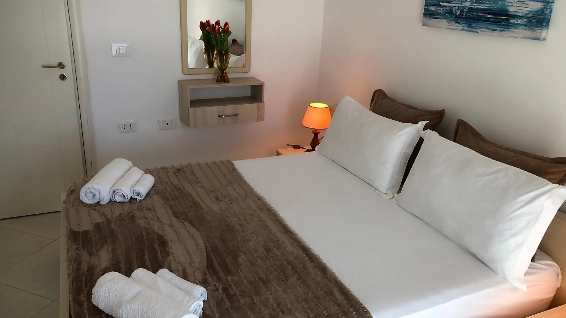 Ions Seaview Apartments Vlore 0*,