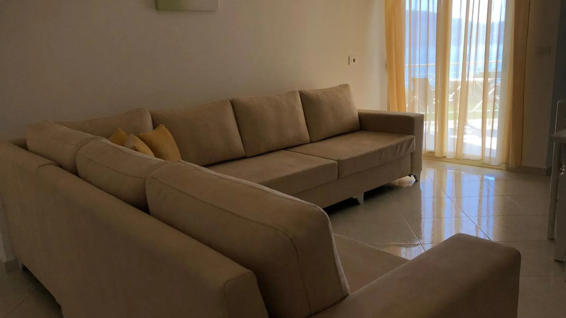 Ions Seaview Apartments Vlore
