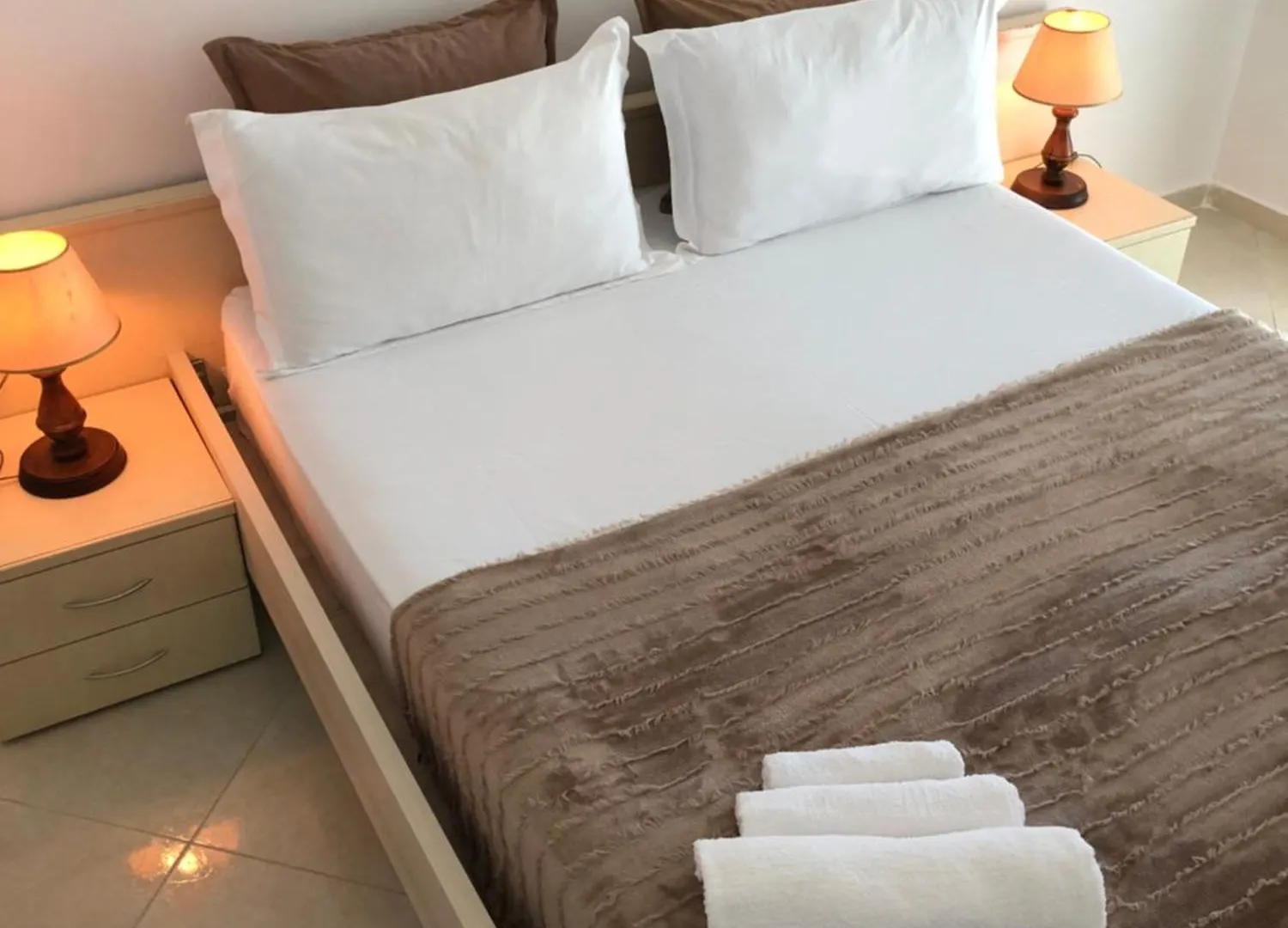 Ions Seaview Apartments Vlorë